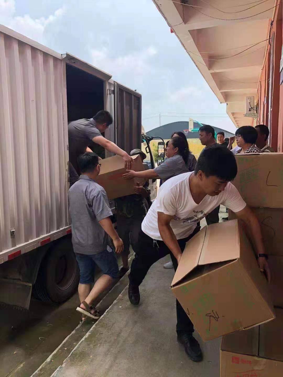 暴雨无情 人间有爱——欧科塑业向汤阴县宜沟镇王军庄捐助发电机及物资